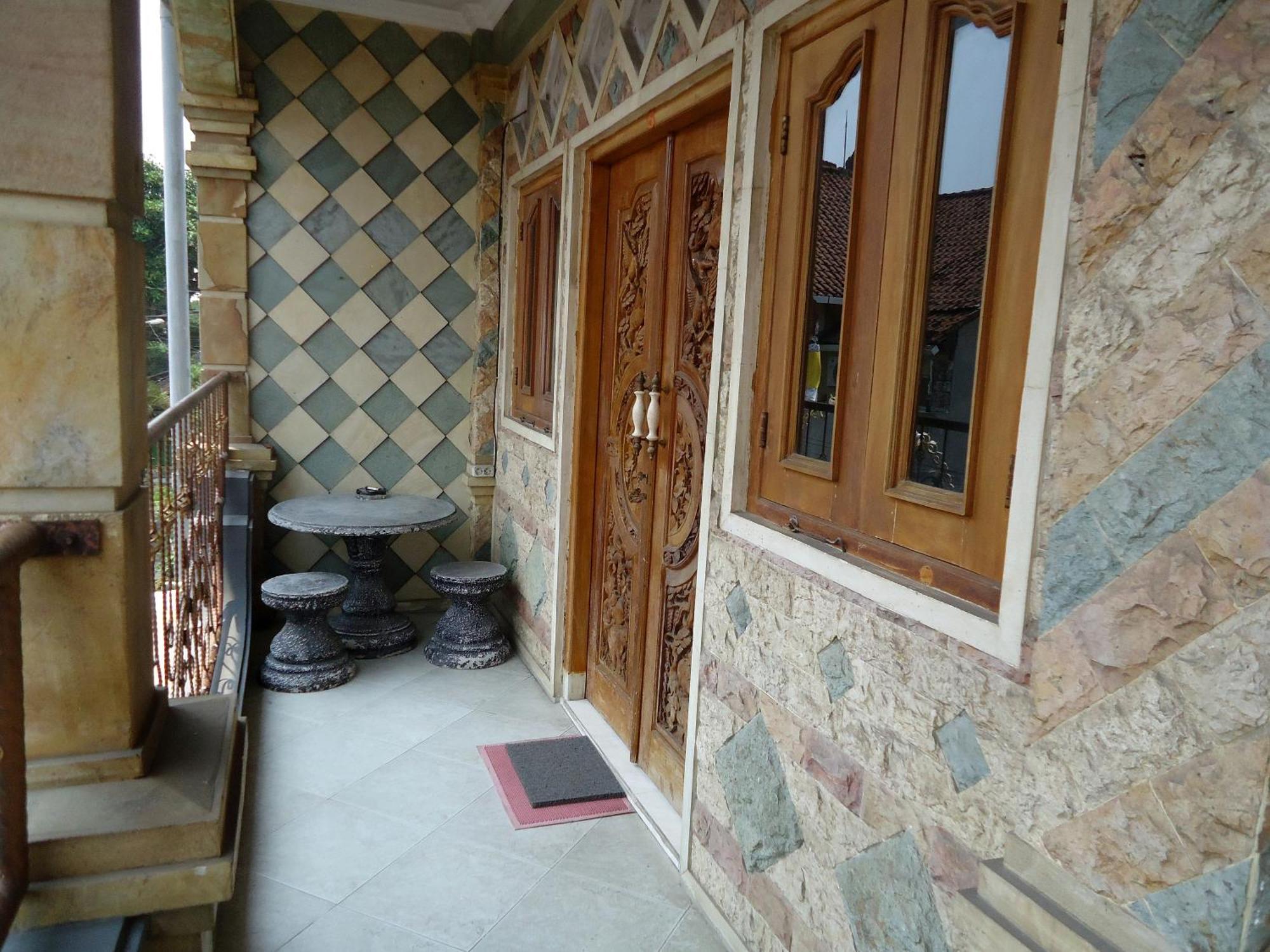 The Reinhold Guesthouse Bali Kerobokan Extérieur photo